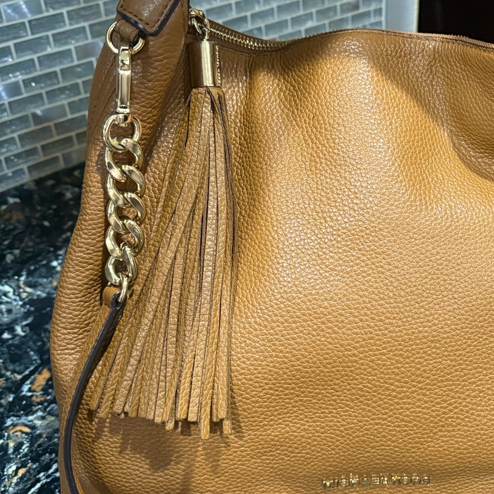 MICHAEL KORS  Weston Tan Leather Bag - Picture 7 of 11